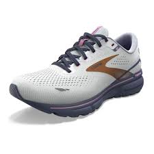 Bata-Schuhe 2024