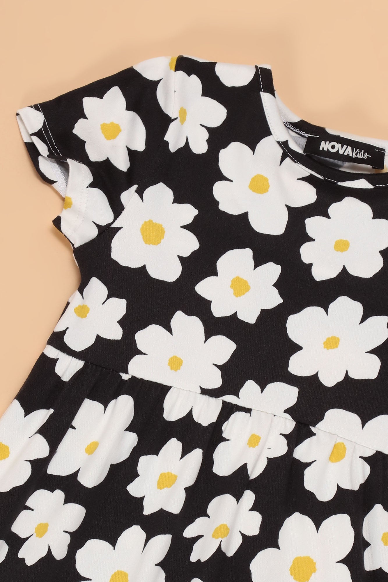 Mini frisch als Gänseblümchen -Kleid - Schwarz/Kombination