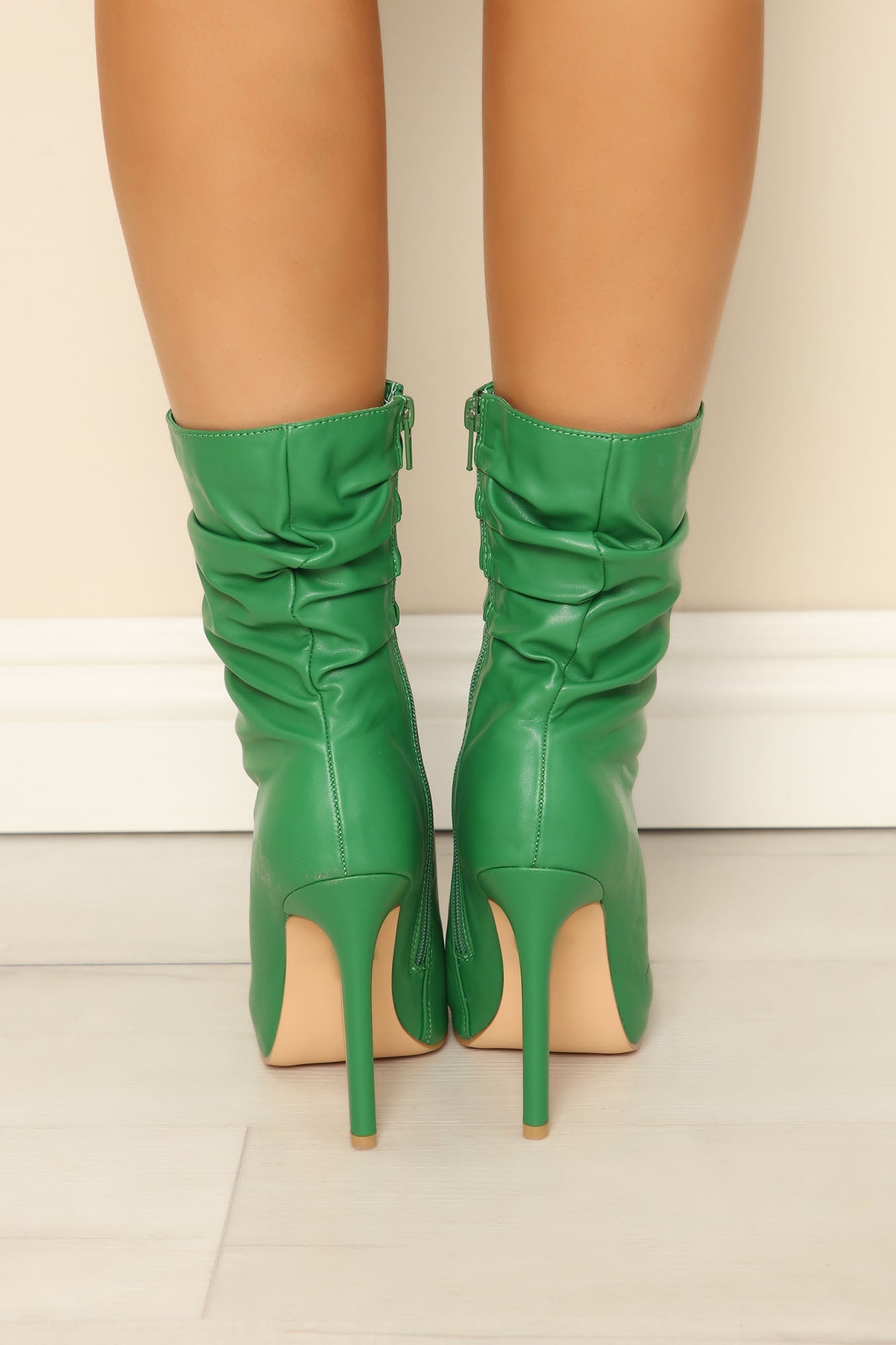 تھوڑی دیر کے لئے رہو - سبز