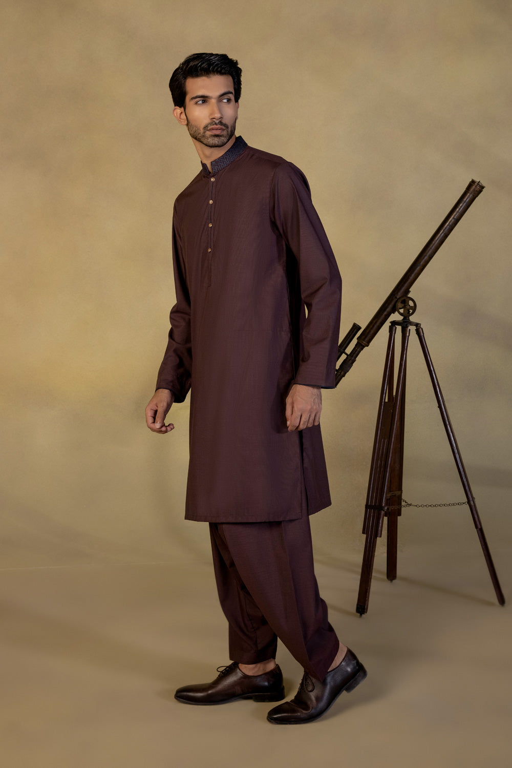 Embroidered Wash & Wear Suit