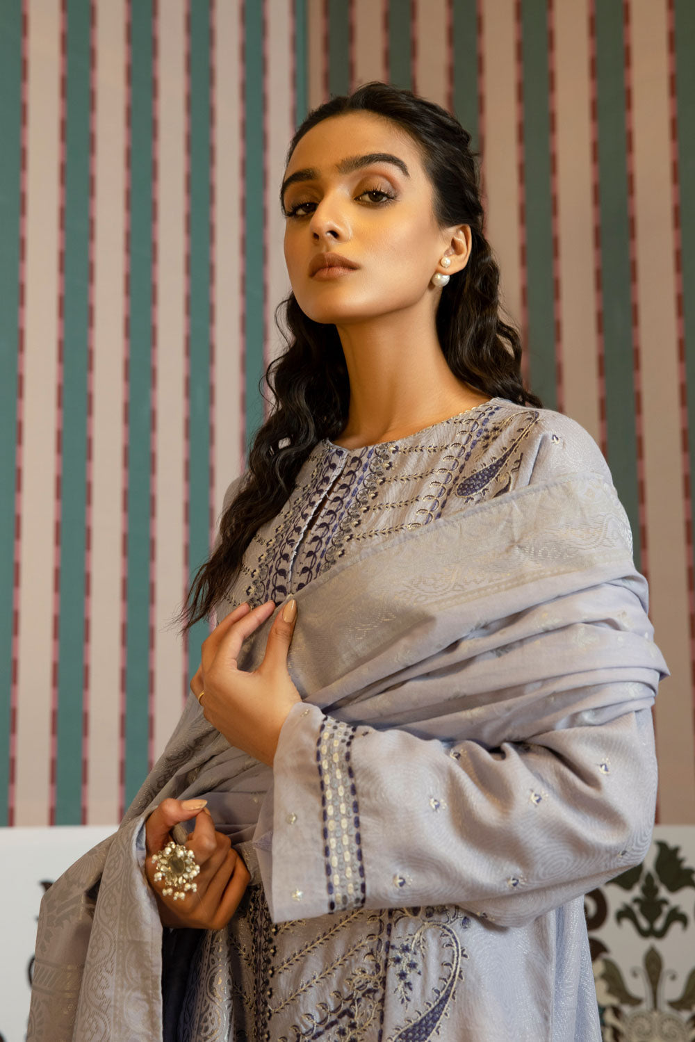 2 Piece - Embroidered Jacquard Suit