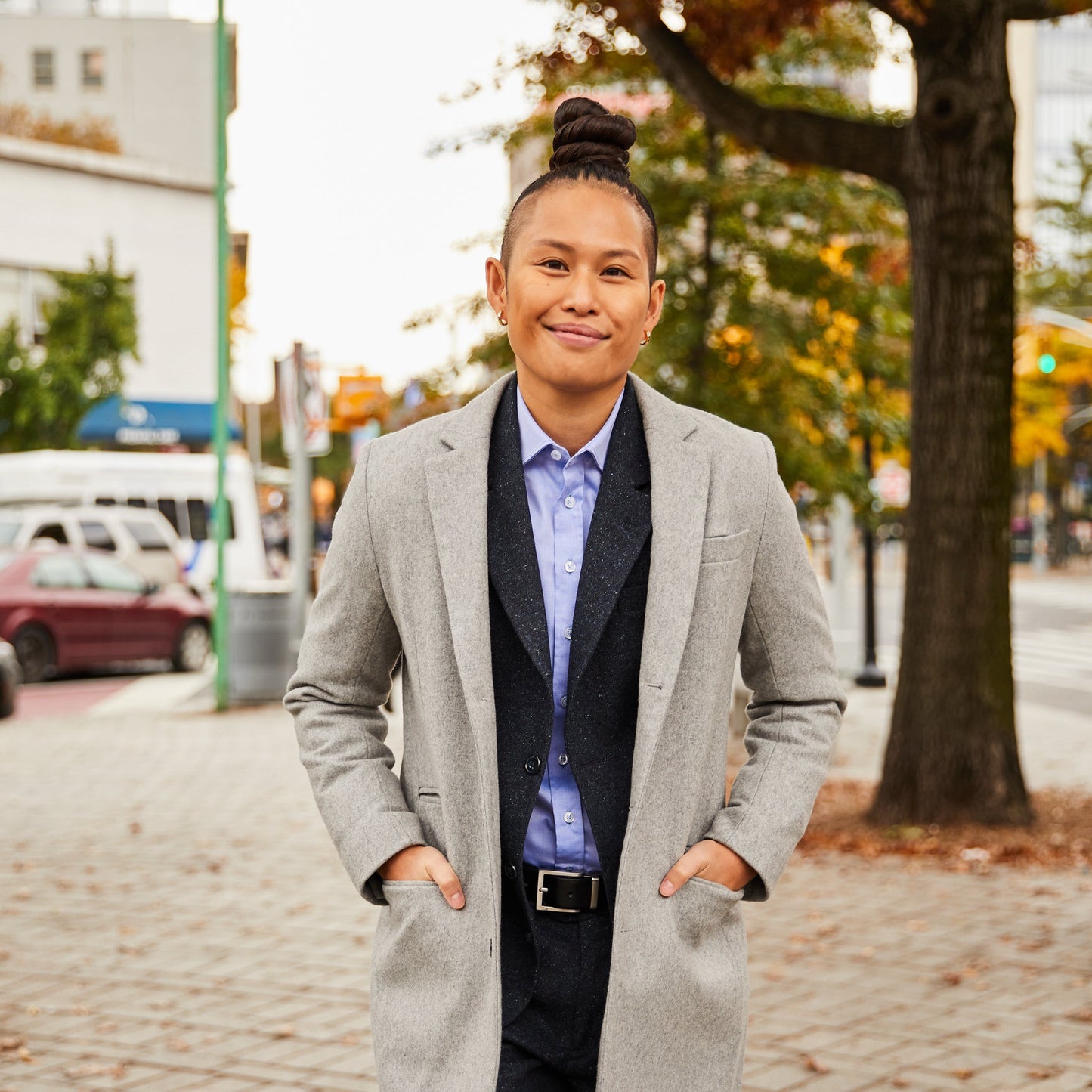 Marineblauer Blazer mit Kieselsteinen