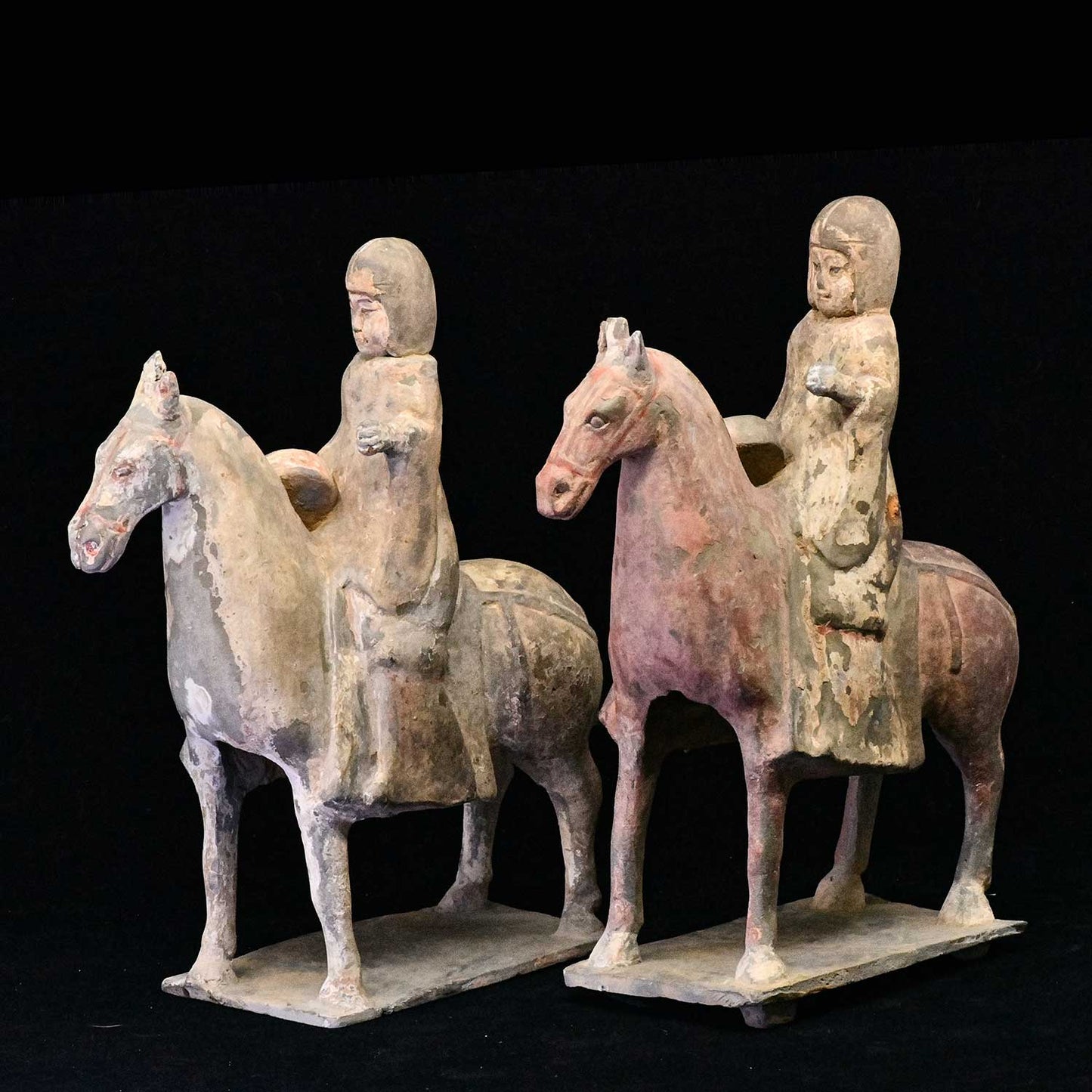 Ein Paar chinesischer Reitermusikanten, Nördliche Wei-Zeit, ca. 386–534 n. Chr.