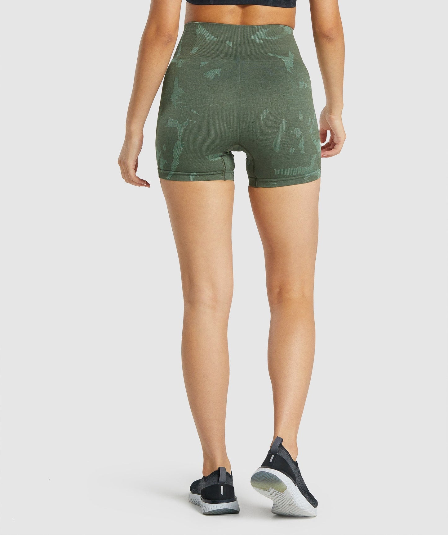 Gymshark Adapt Camo Seamless Shorts - Savanna | Grün