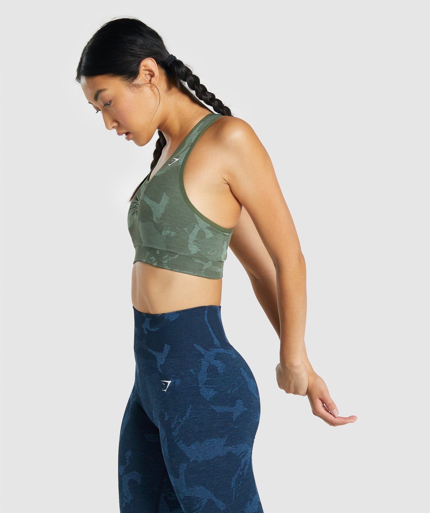 Gymshark Adapt Camo Seamless Racer Back Sports BH - Savanna | Grün