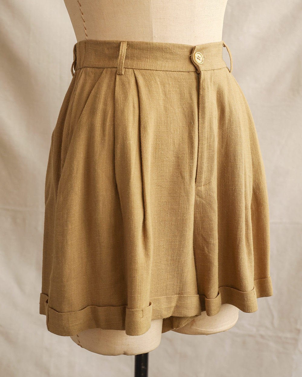 Along the Hudson Shorts - Tan