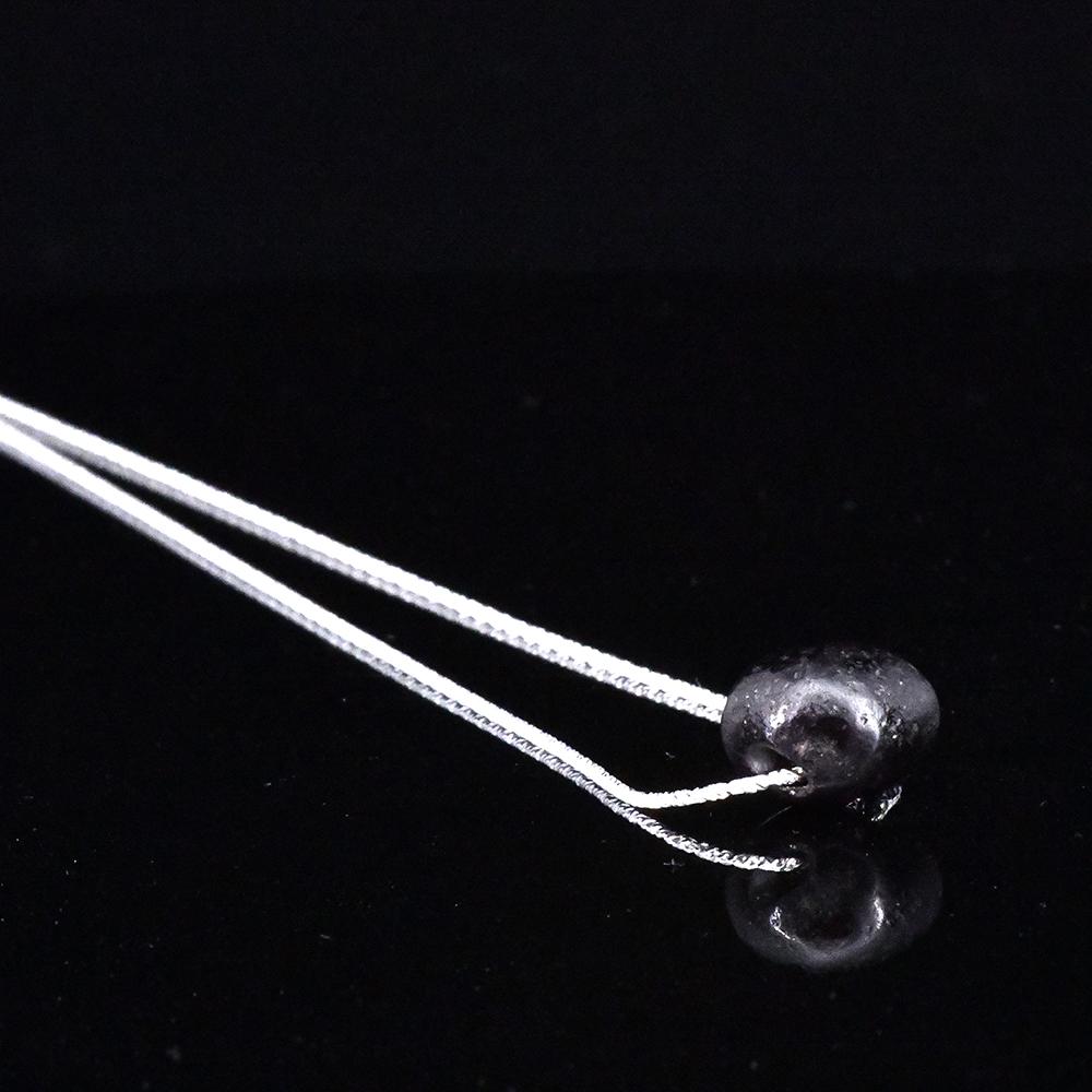 Ein ägyptischer Granat, als Anhänger gefasst, Mittleres Reich, ca. 2017 - 1730 v. Chr.