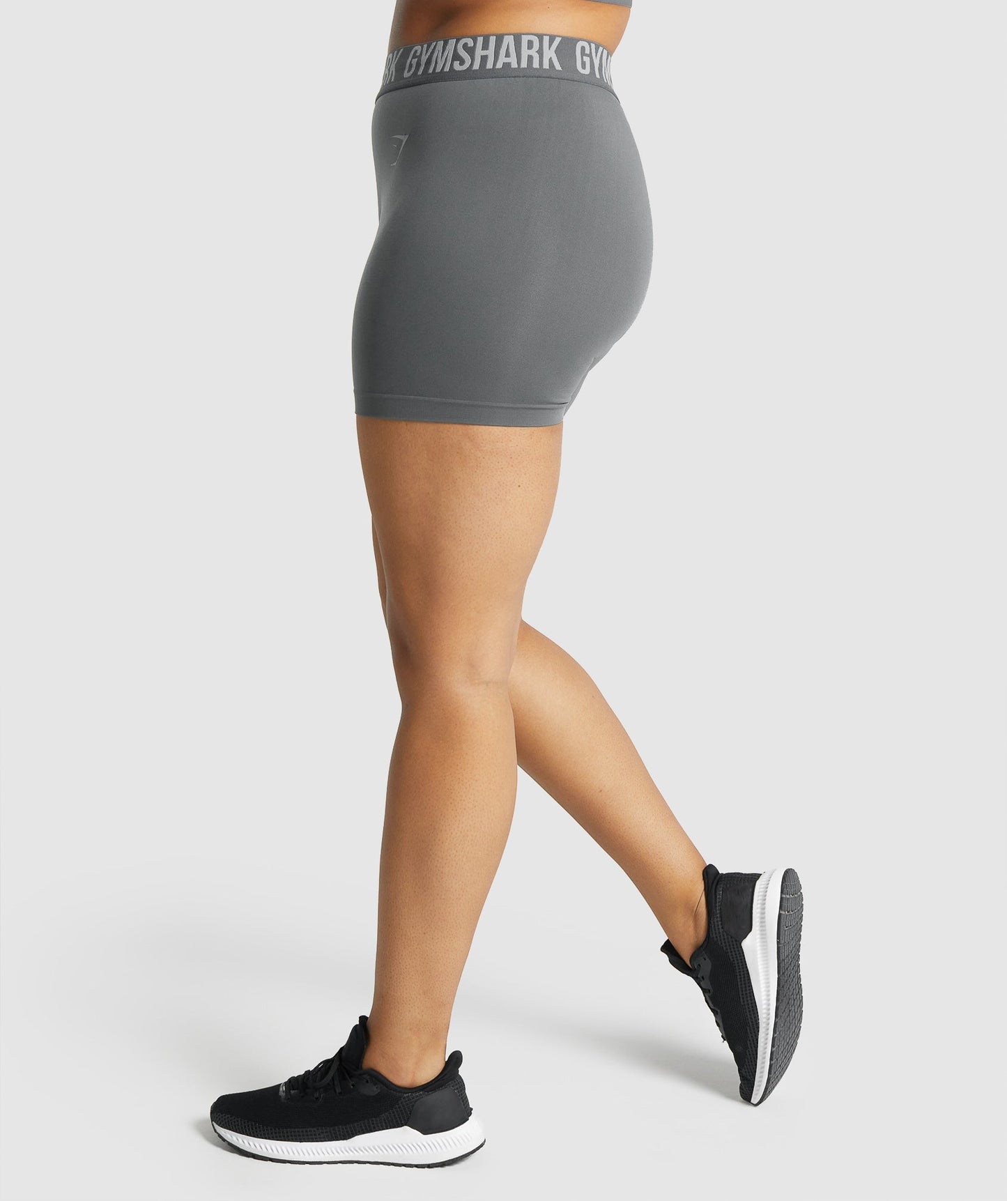 Gymshark Fit nahtlose Shorts - Holzkohle