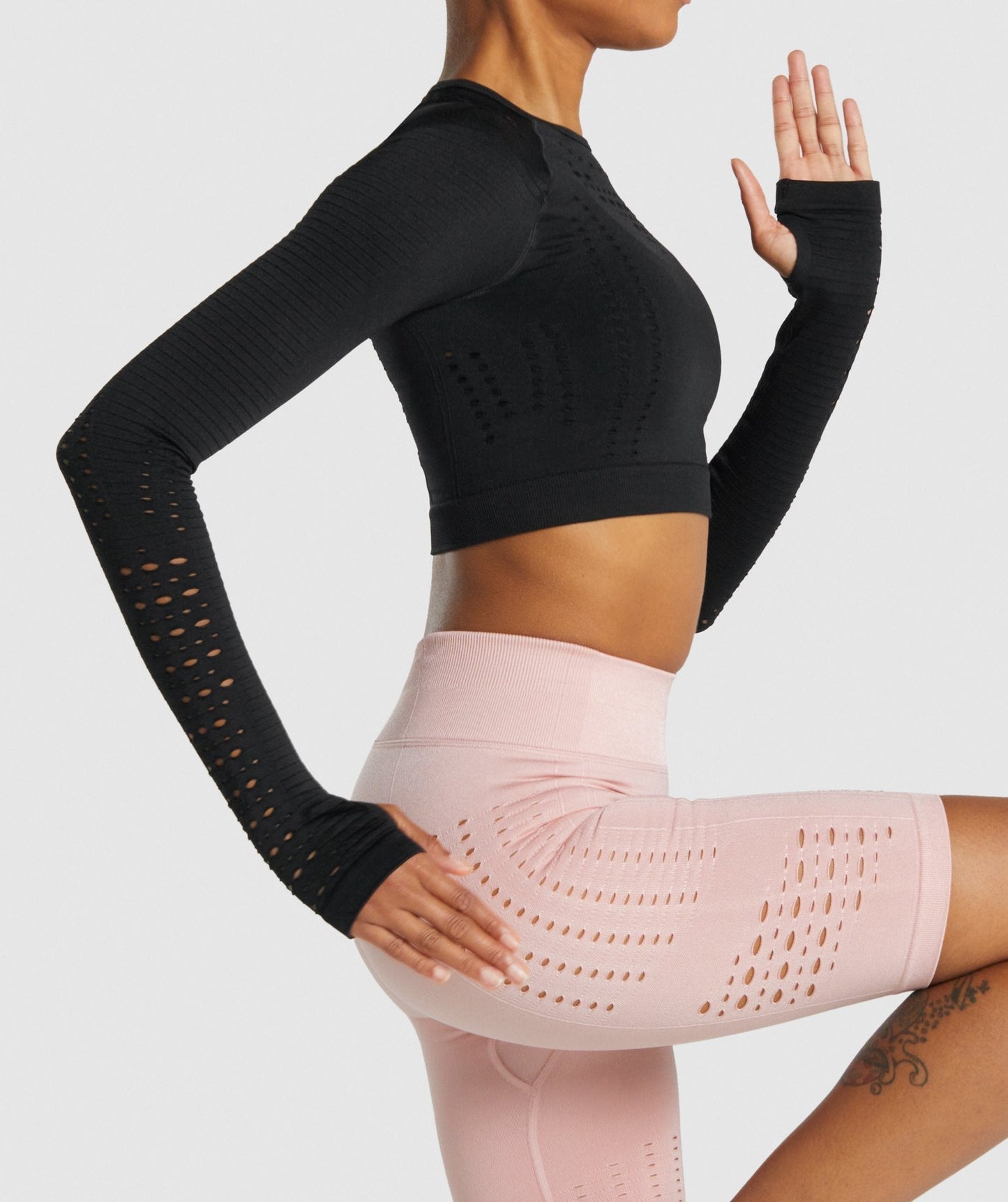 Gymshark Glühen langhärme nahtloses Erntepunkt - schwarz