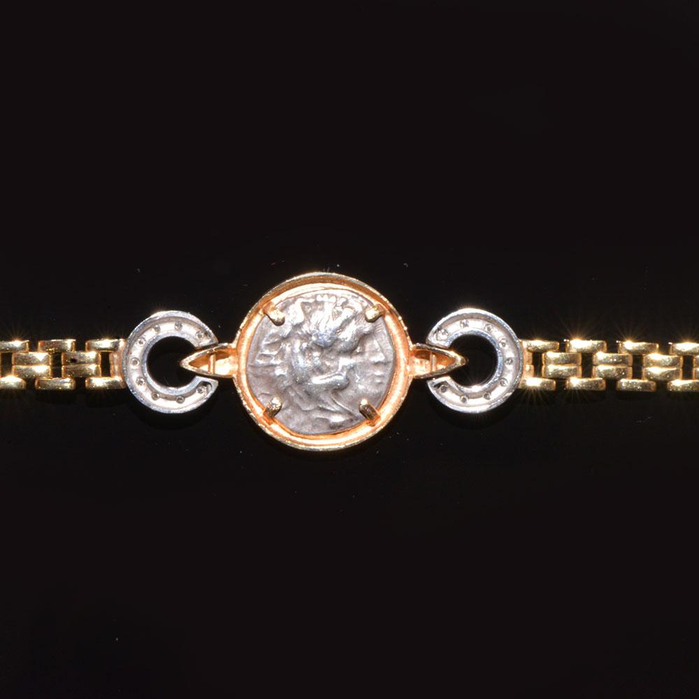 ایک چاندی کا الیگزینڈر گریٹ ڈراچم (ca. 336 - 323 قبل مسیح) کڑا کے طور پر سیٹ