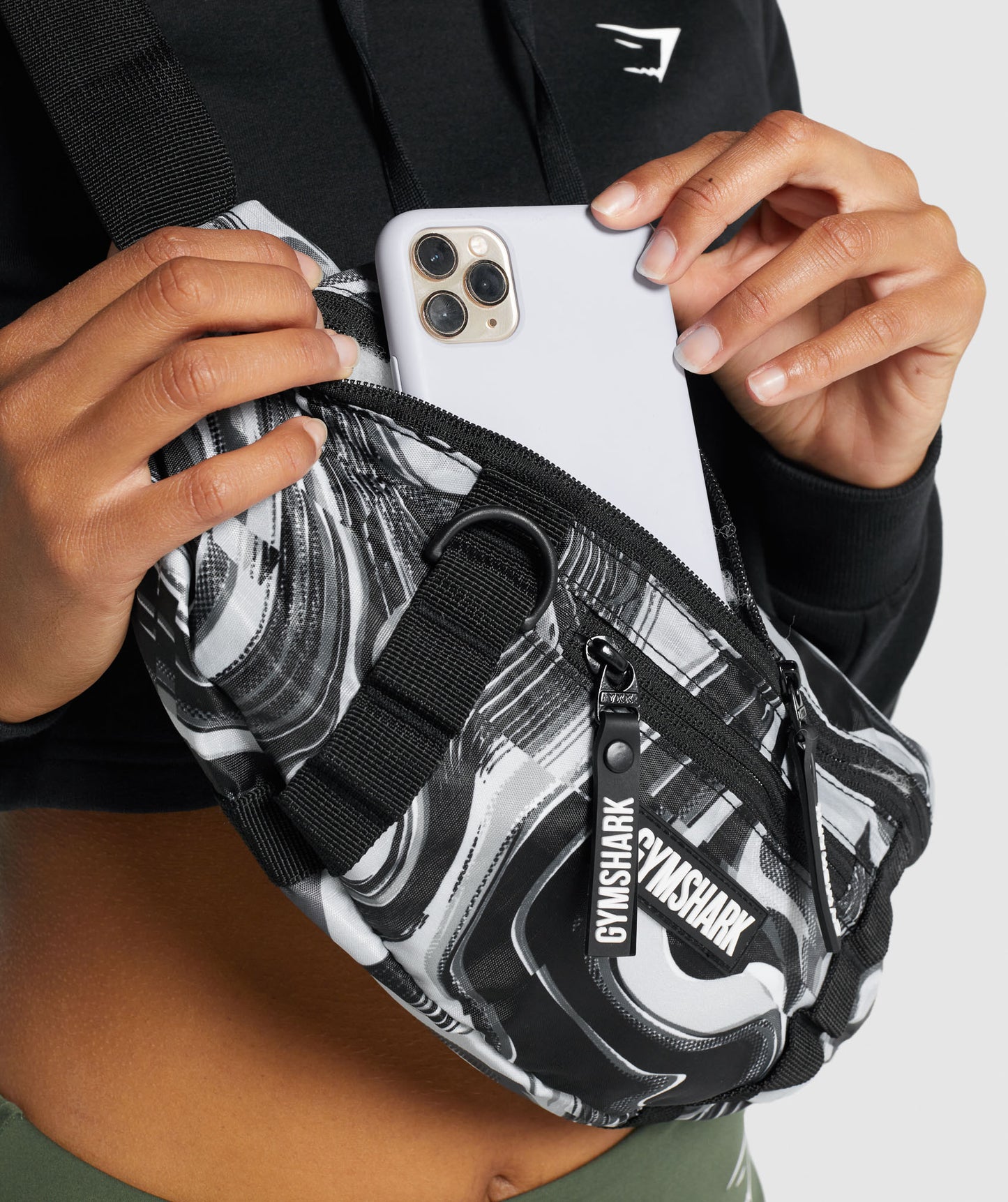 Gymshark Cross Lod Bag - Schwarz/Weiß