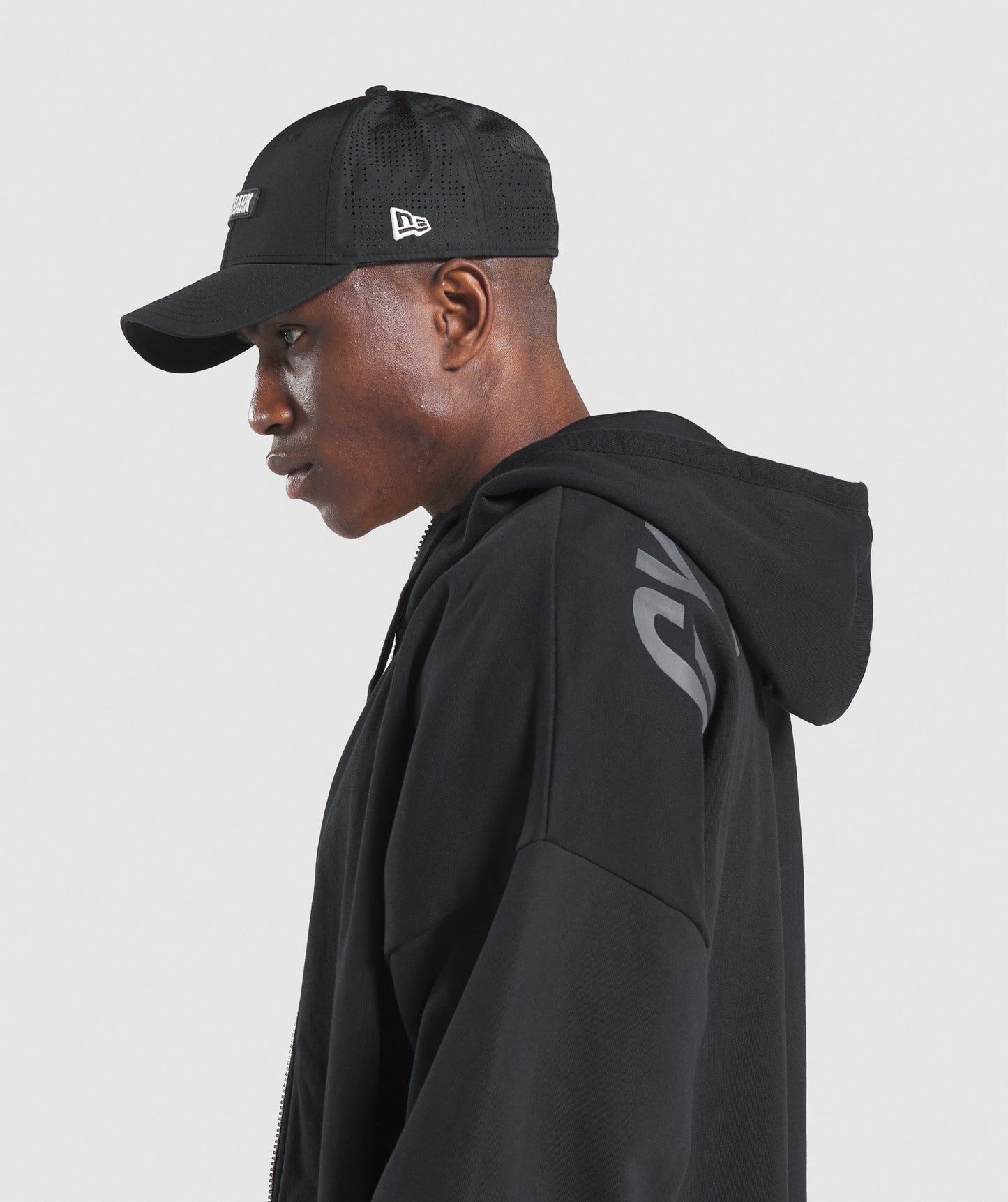 Gymshark New Era GS 9forty Mesh Snapback - Schwarz