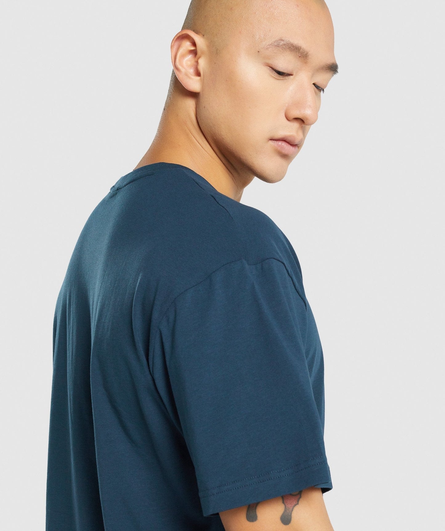 Gymshark übergroßes T -Shirt - Marine
