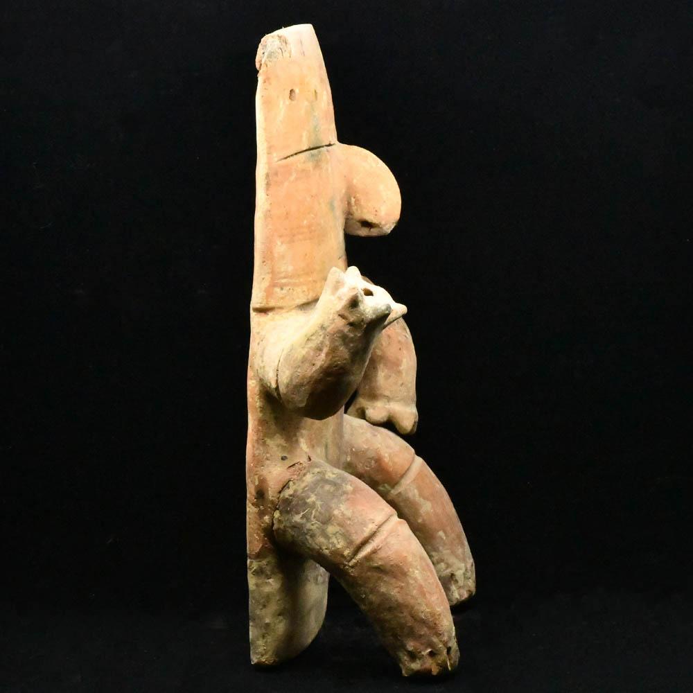 Eine große sitzende männliche Quimbaya-Figur, Kolumbien, ca. 1200 - 1400 n. Chr.