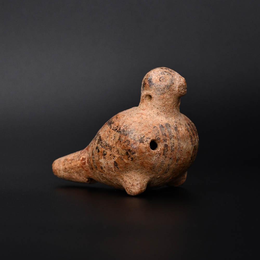 Eine Vogelpfeife aus Terrakotta aus Costa Rica, ca. 800 - 1500 n. Chr.