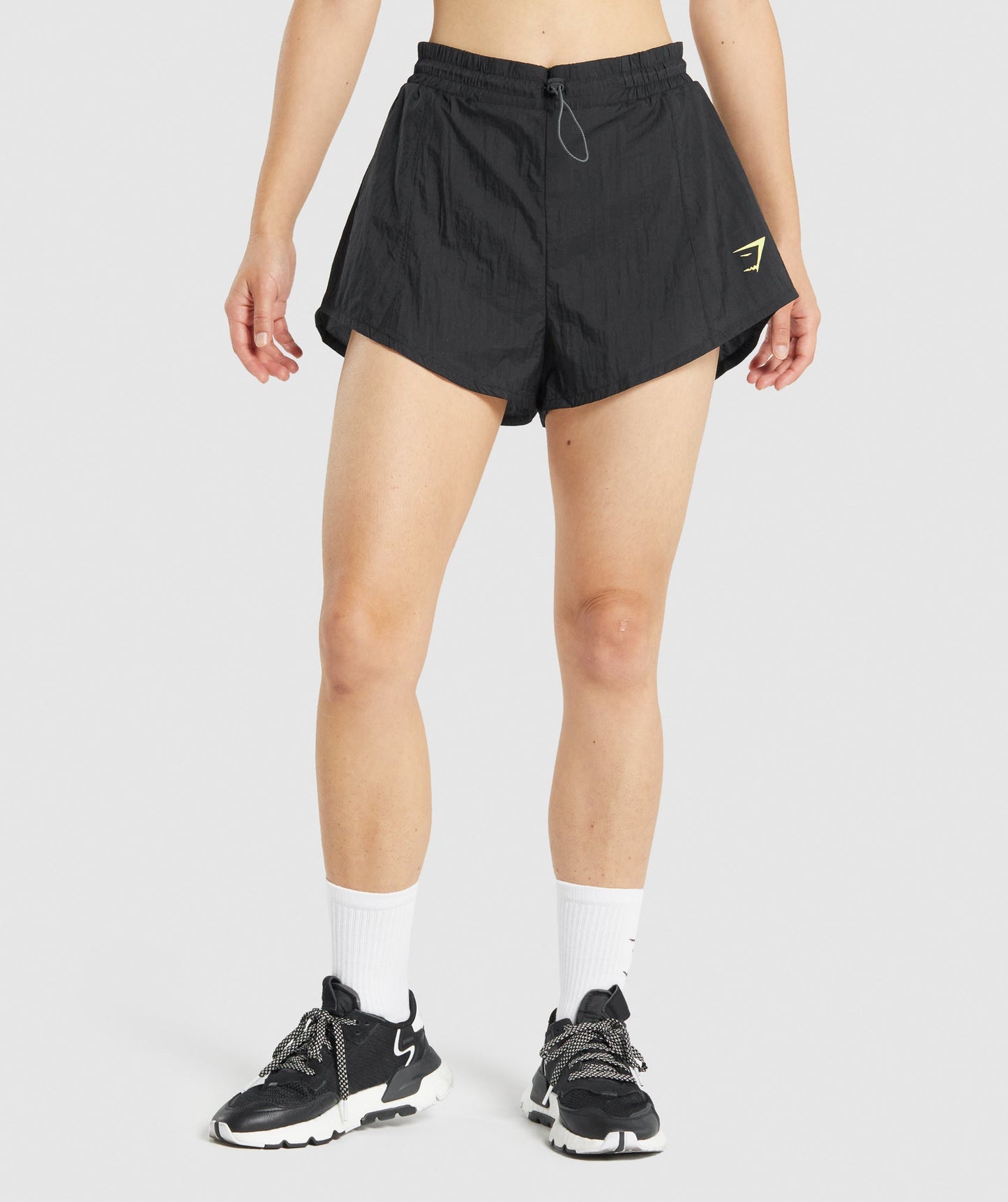 Gymshark Puls 2 in 1 Shorts - Schwarz