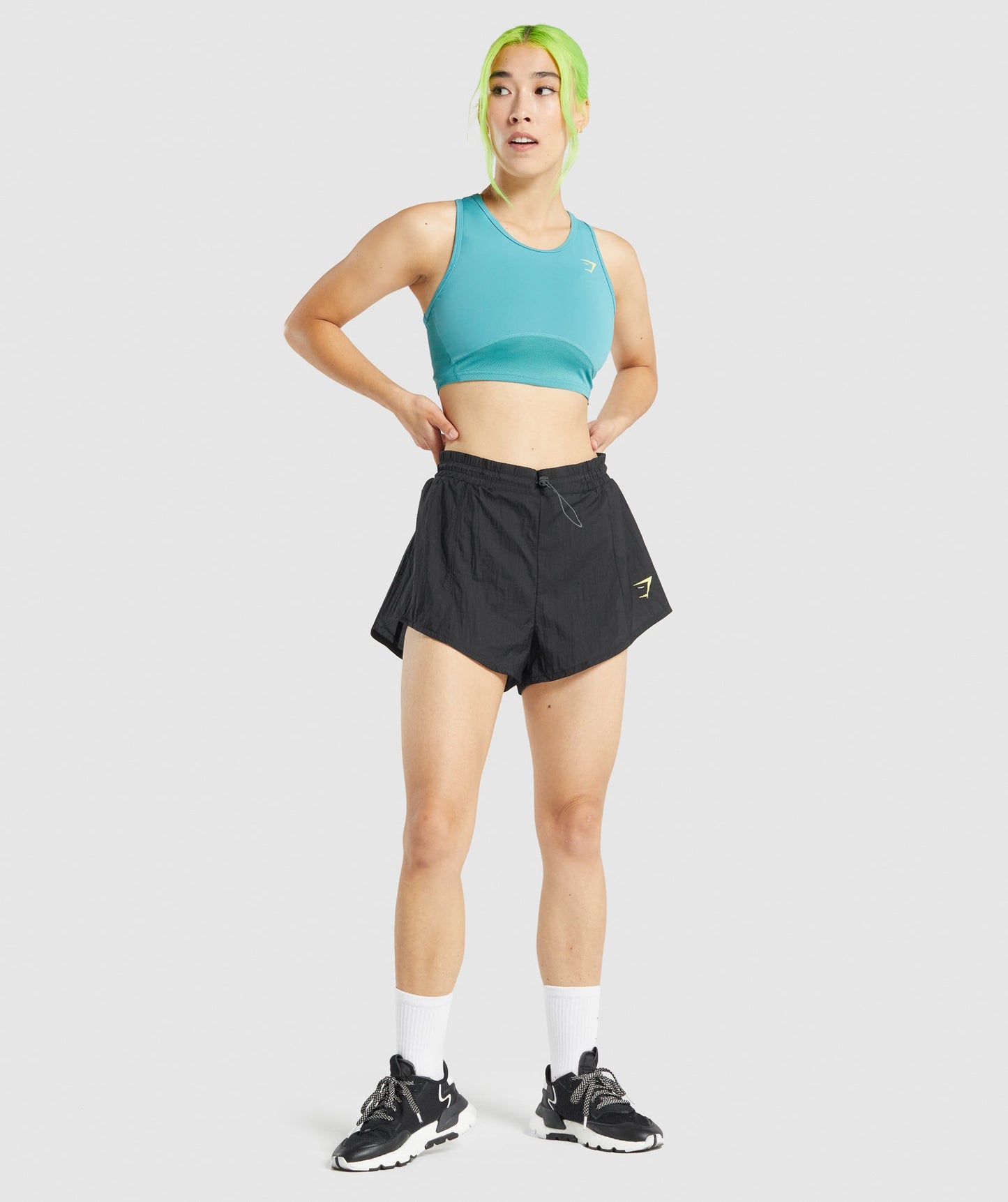Gymshark Puls 2 in 1 Shorts - Schwarz