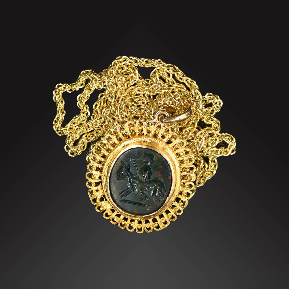 Ein römischer Blutstein-Intaglio eines Kriegers, Römische Kaiserzeit, ca. 1. Jahrhundert n. Chr.