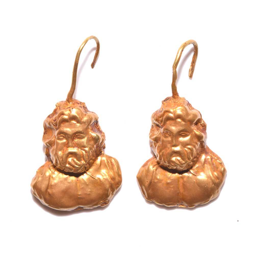 رومن سونے کی بالیاں کا ایک جوڑا ، رومن امپیریل پیریڈ ، سی اے۔ پہلی صدی عیسوی