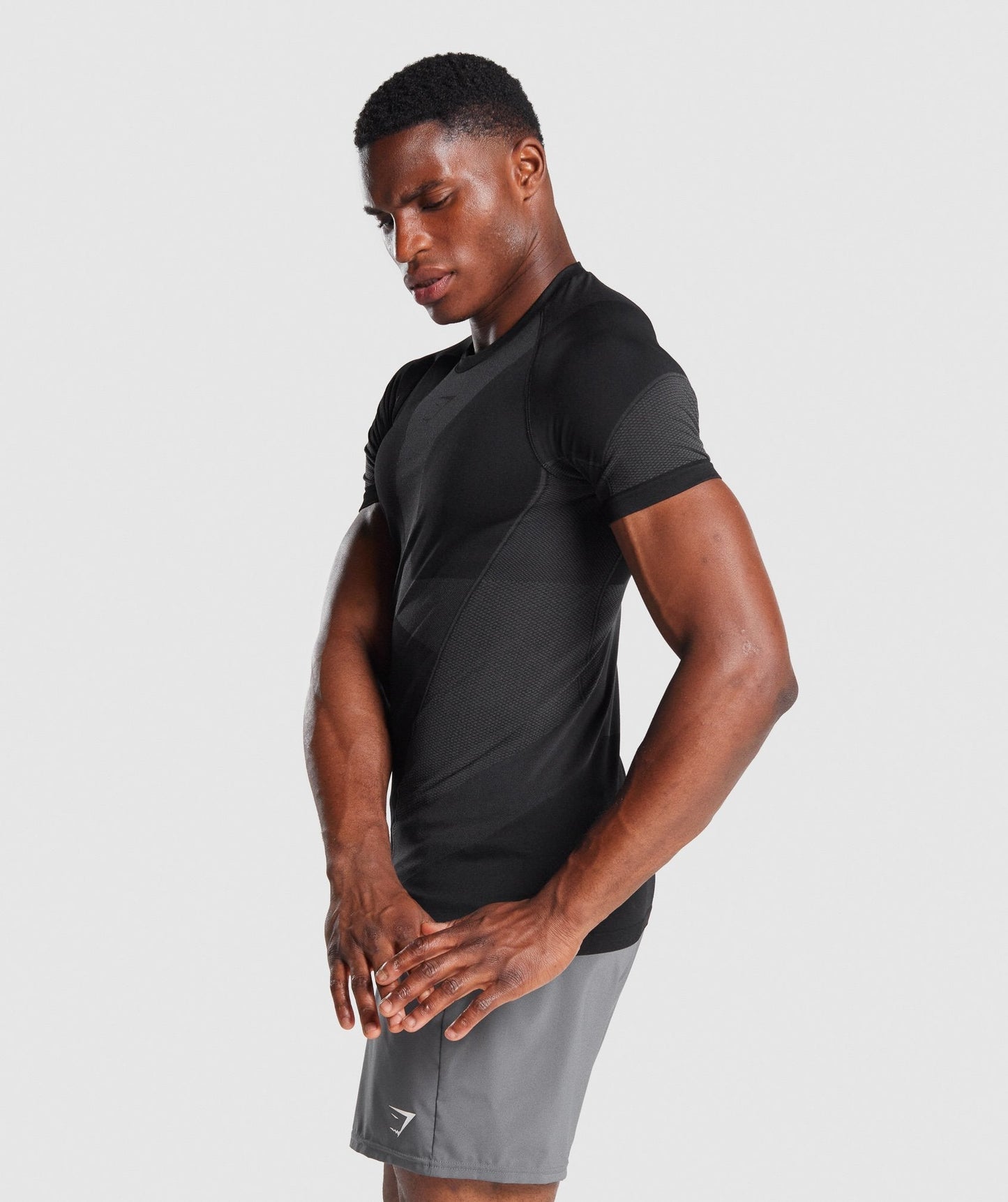 Gymshark Free Force Nahtloses T -Shirt - schwarz
