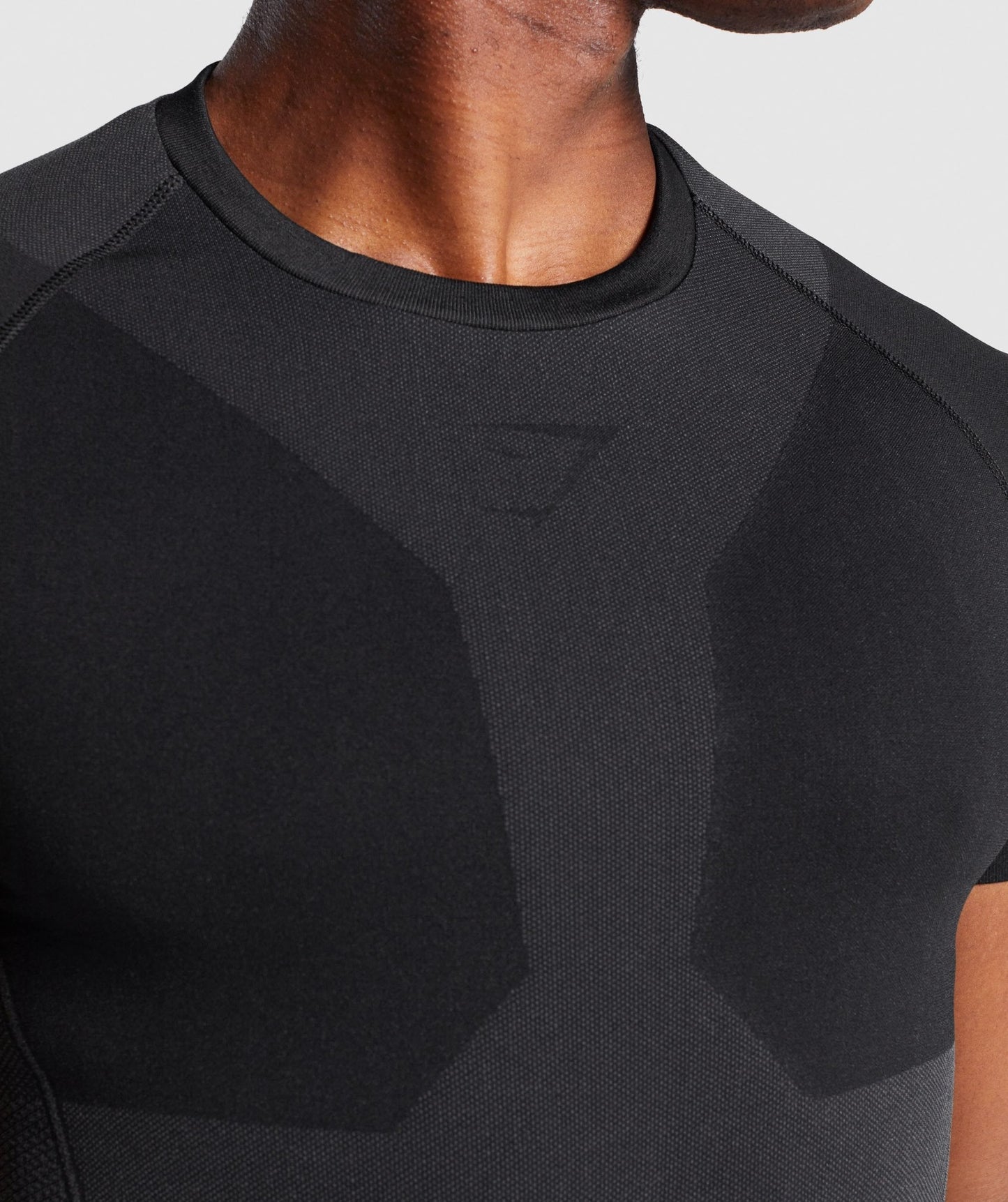 Gymshark Free Force Nahtloses T -Shirt - schwarz