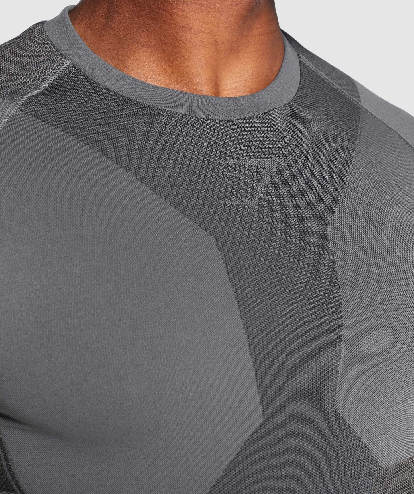 Gymshark Free Force Nahtloses T -Shirt - grau