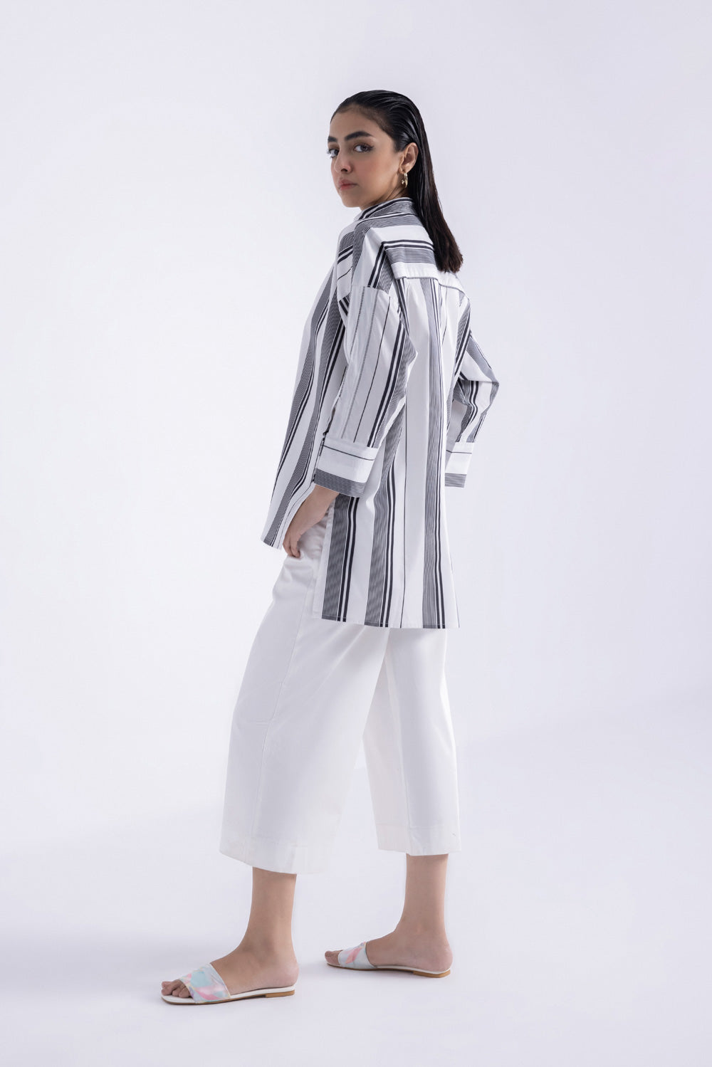 प्रवाहित धारीदार कपास