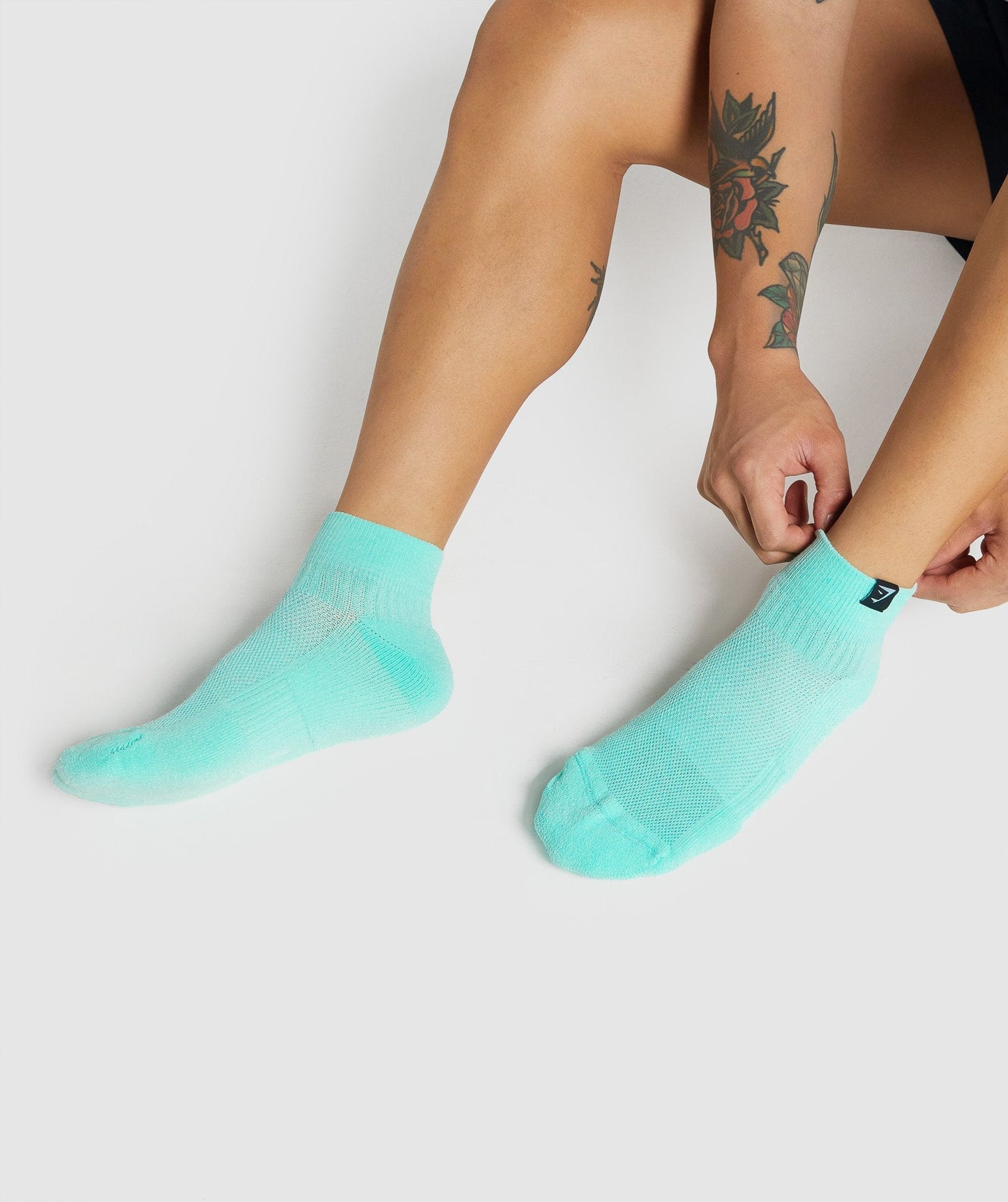 Gymshark gewebte Tab -Quarter -Socken 3pk - Grün/Türkis/Koralle