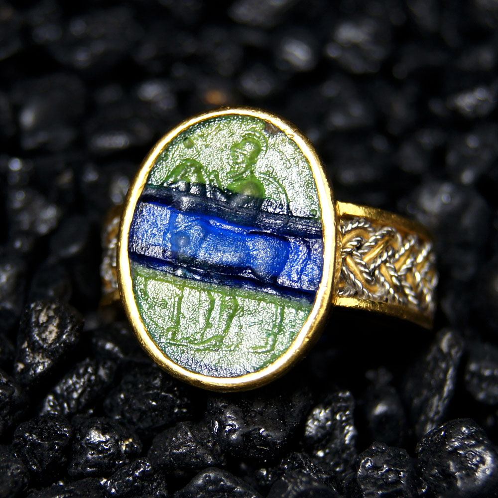 Ein römischer Intaglio eines berittenen Kriegers, ca. 1. Jahrhundert n. Chr.