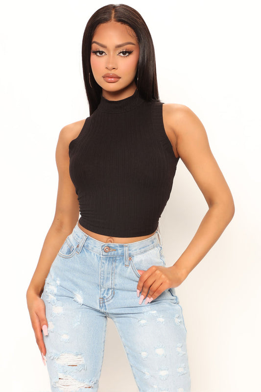 Maya Mock Neck Crop Tank - schwarz