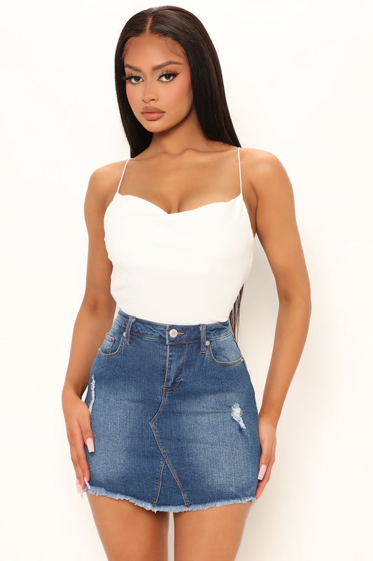 Motorhaube bist du oben - aus weiß