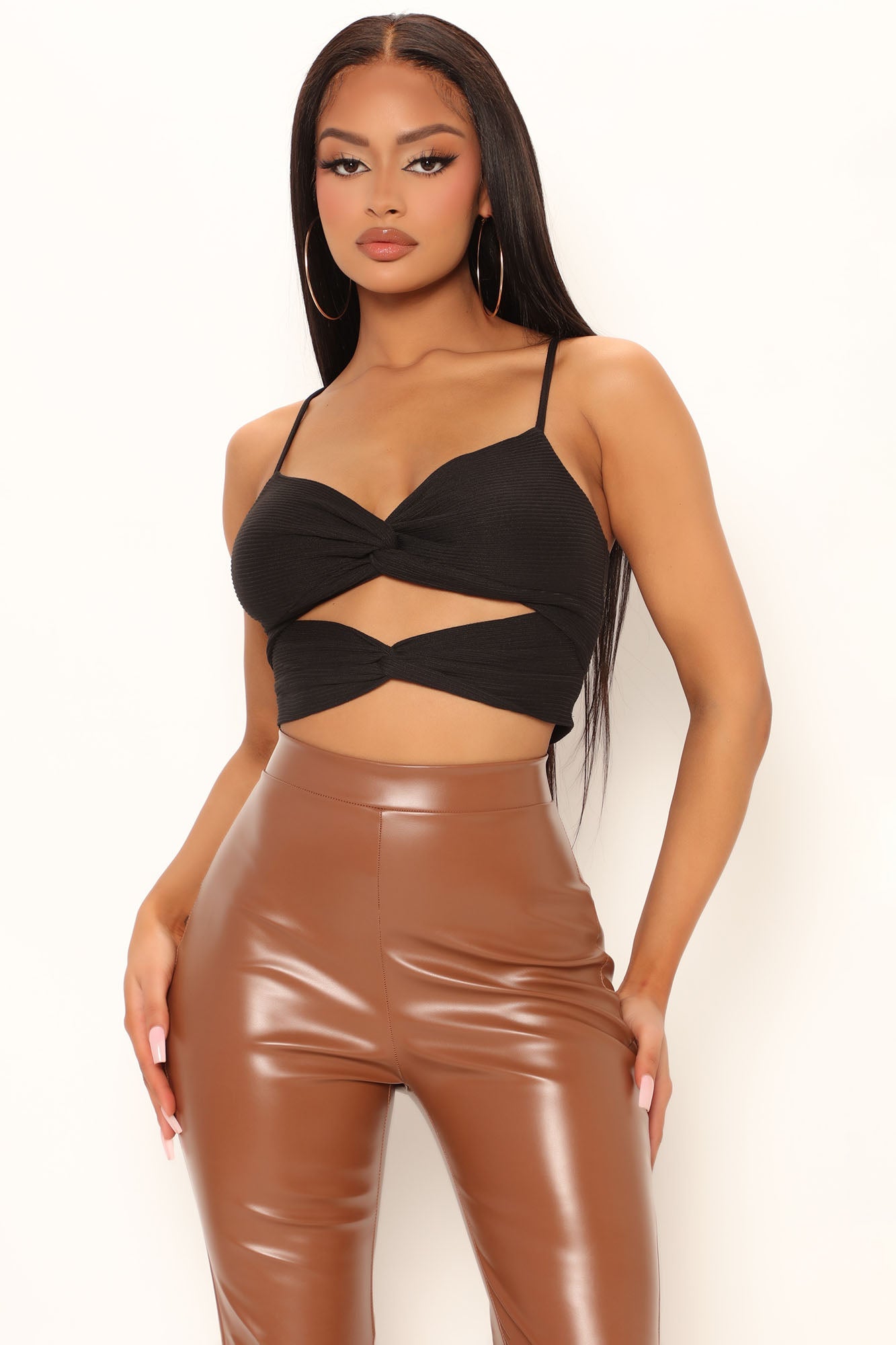 لولو نے اوپر کاٹ دیا - سیاہ