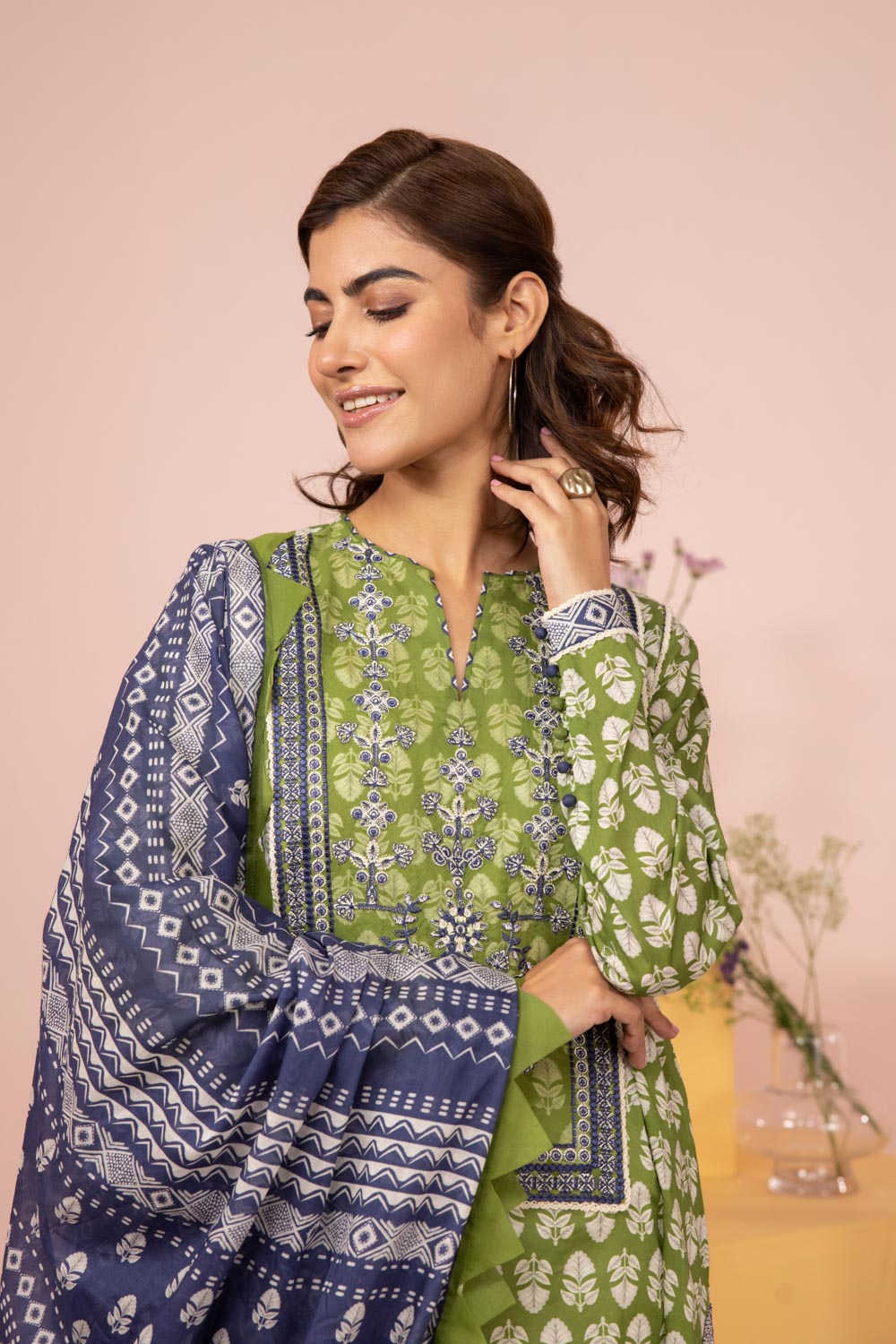 3 Piece- Embroidered Lawn Suit