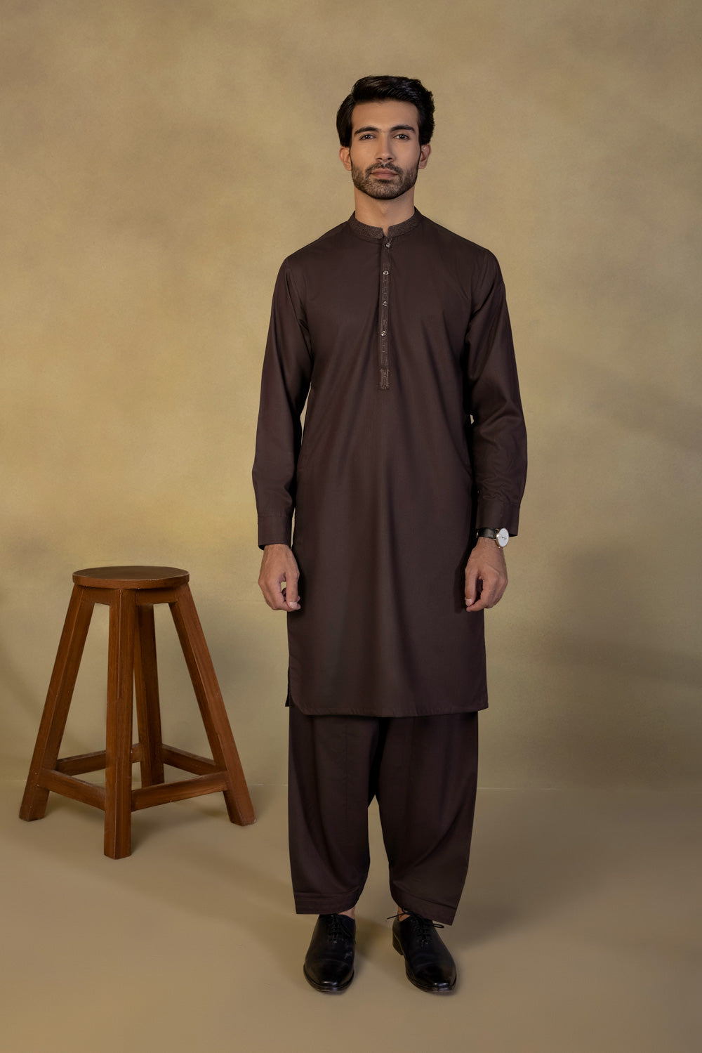 Embroidered Dobby Suit