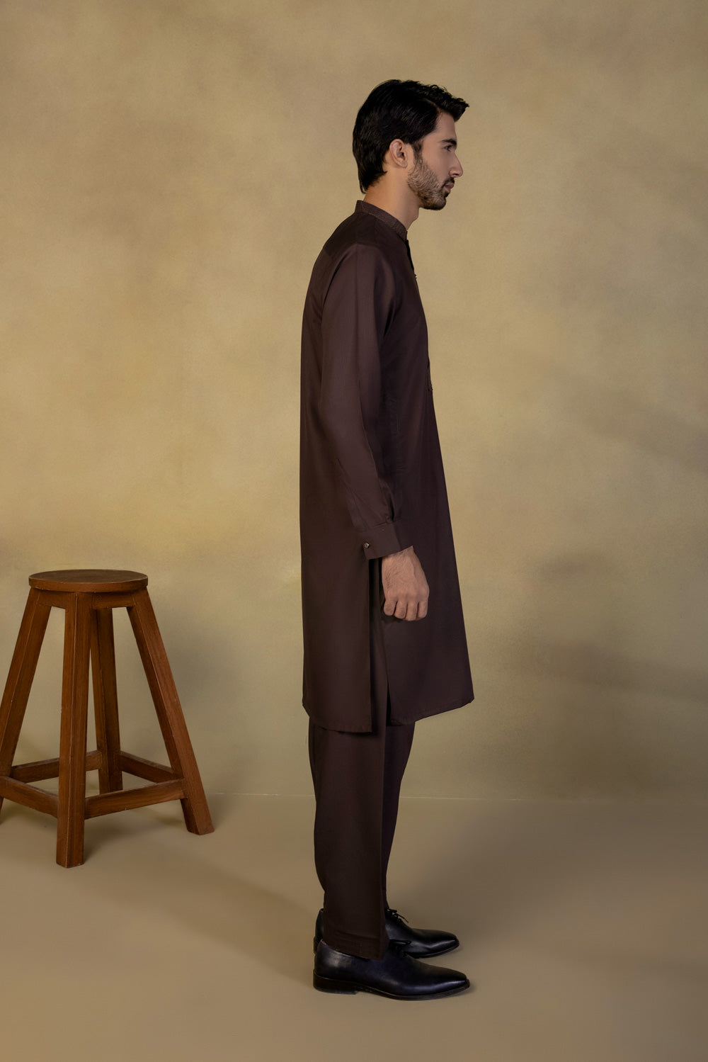 Embroidered Dobby Suit