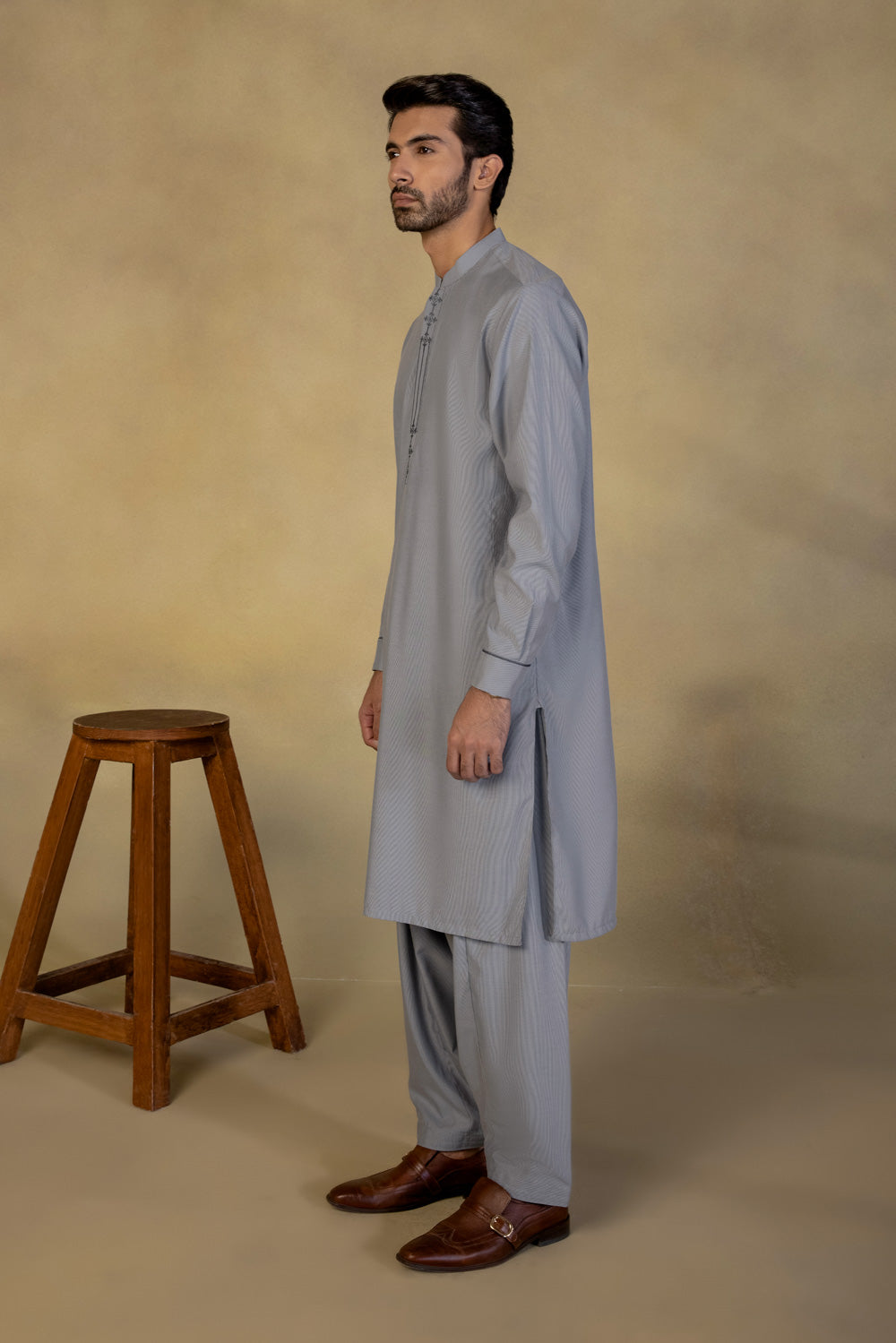 Embroidered Wash & Wear Suit