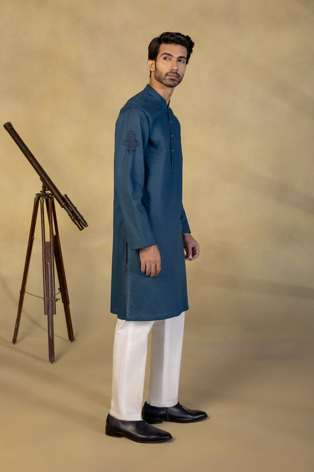 Embroidered Jacquard Kurta