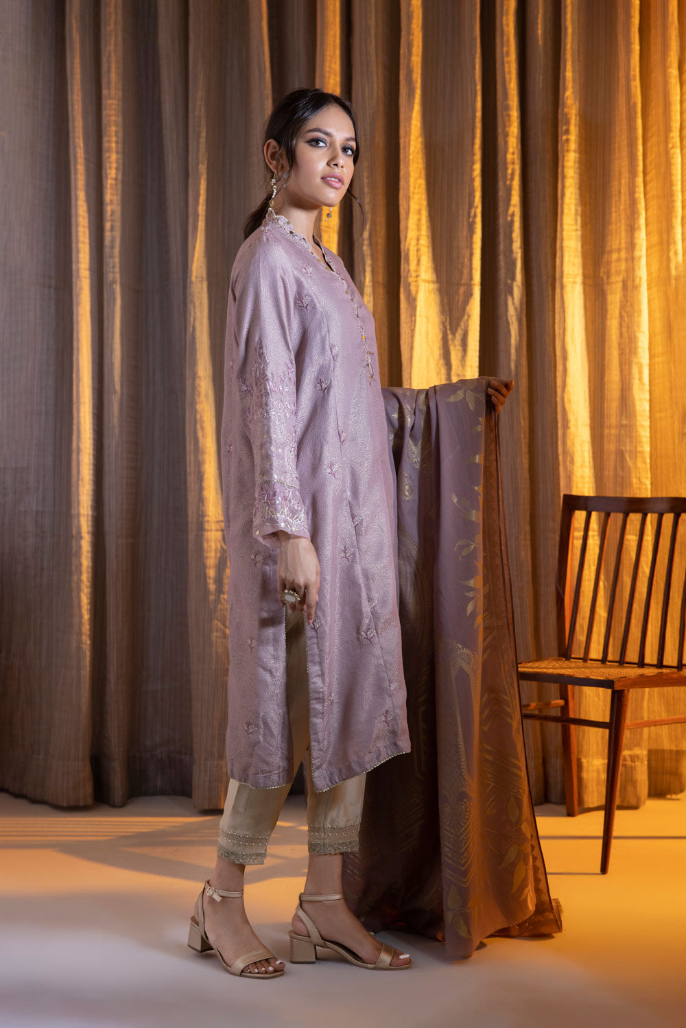 2 Piece - Embroidered Jacquard Suit