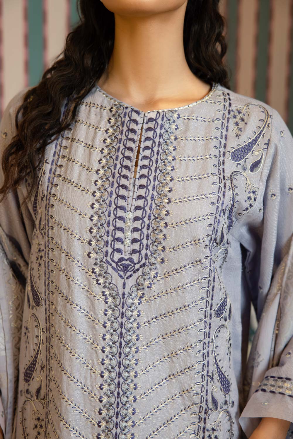 2 Piece - Embroidered Jacquard Suit