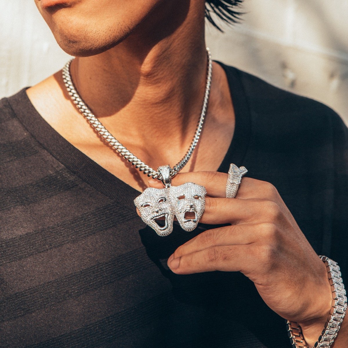 Halskette „Jetzt lächeln, später weinen“ 