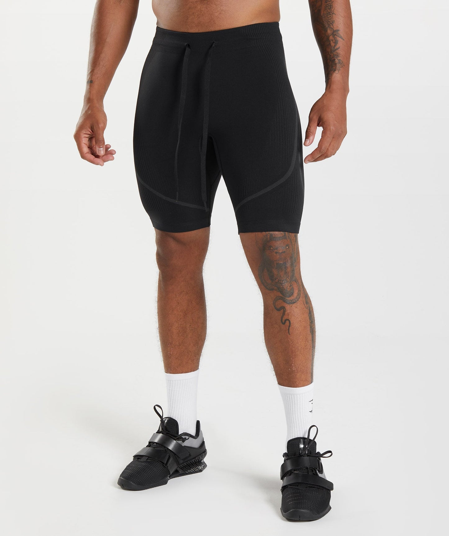Gymshark 315 Seamless 1/2 Shorts - Black/Charcoal Grey