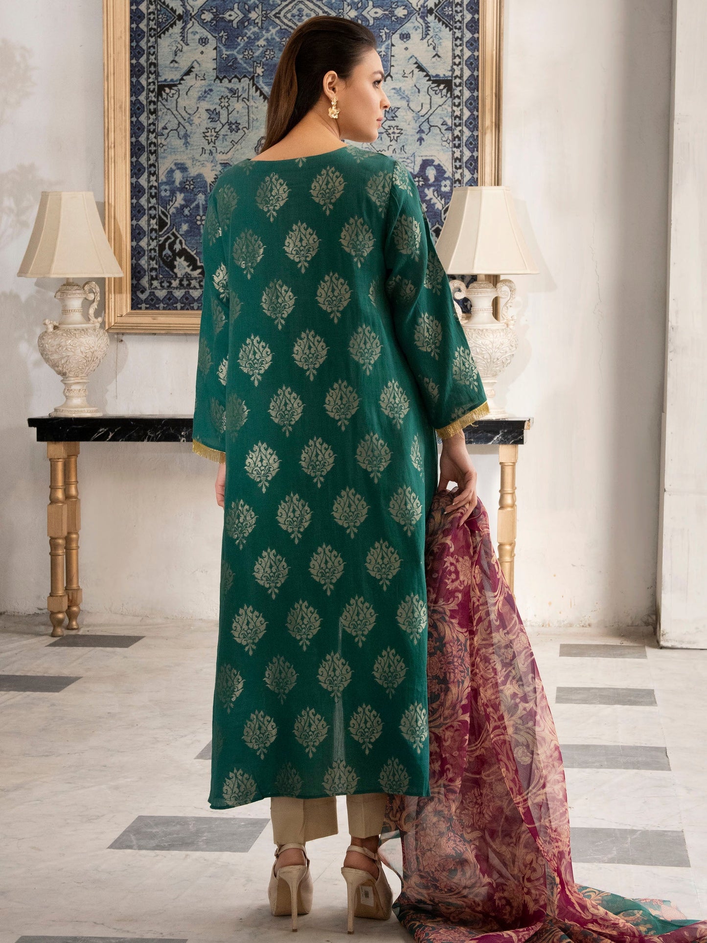 2 Piece Embroidered Jacquard Suit