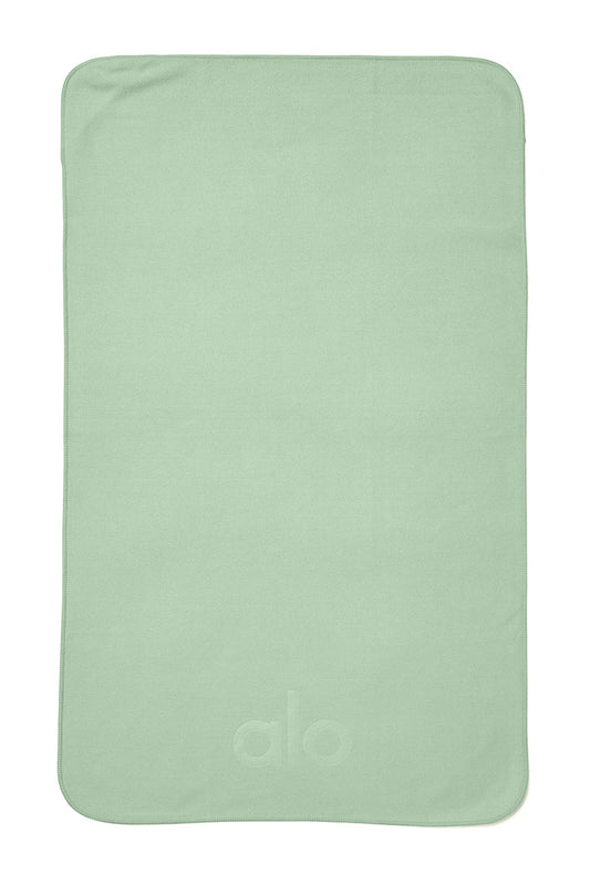 Performance No Sweat Hand Towel - Honeydew