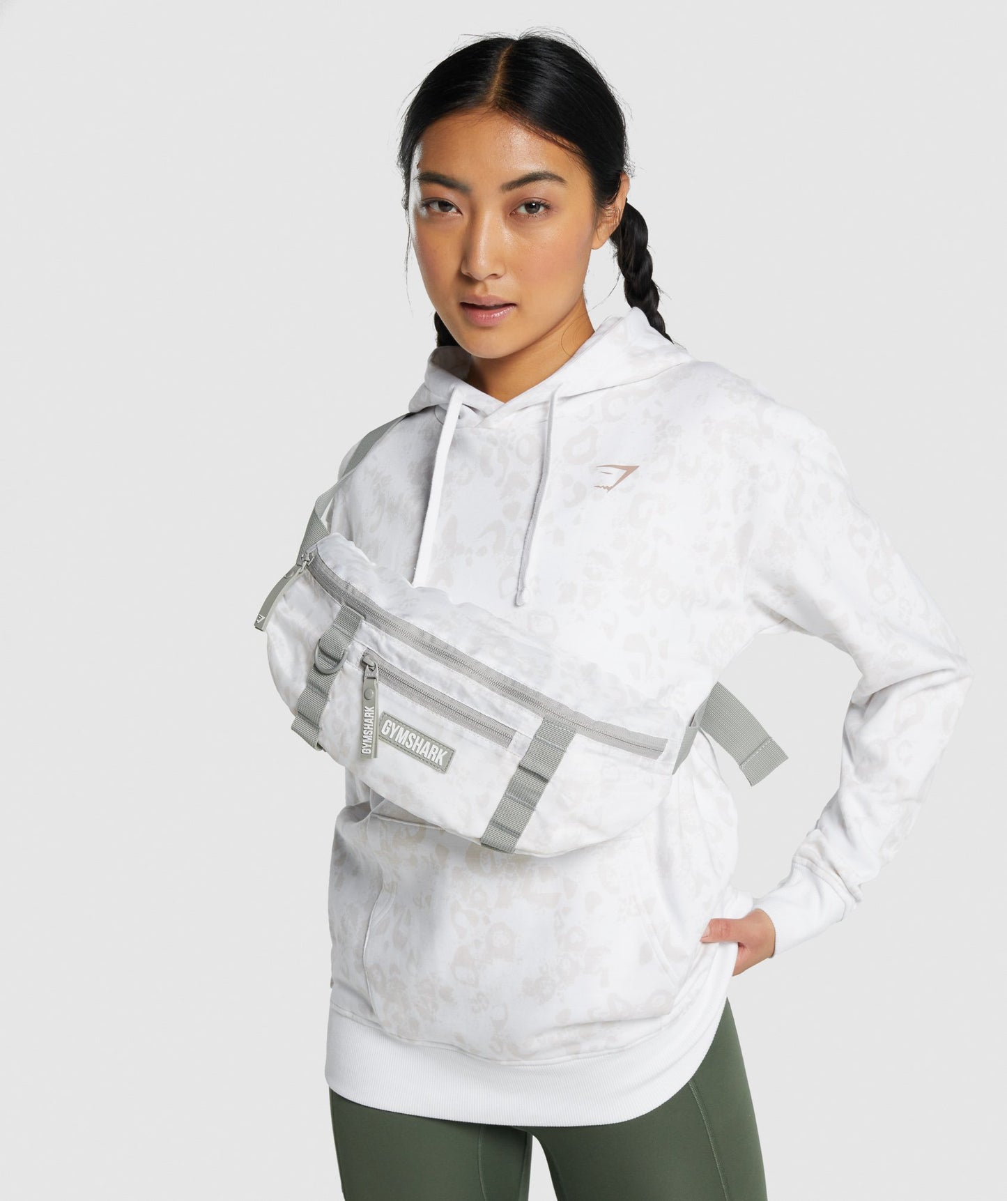 Gymshark Adapt Animal Sling Bag - White/Cream