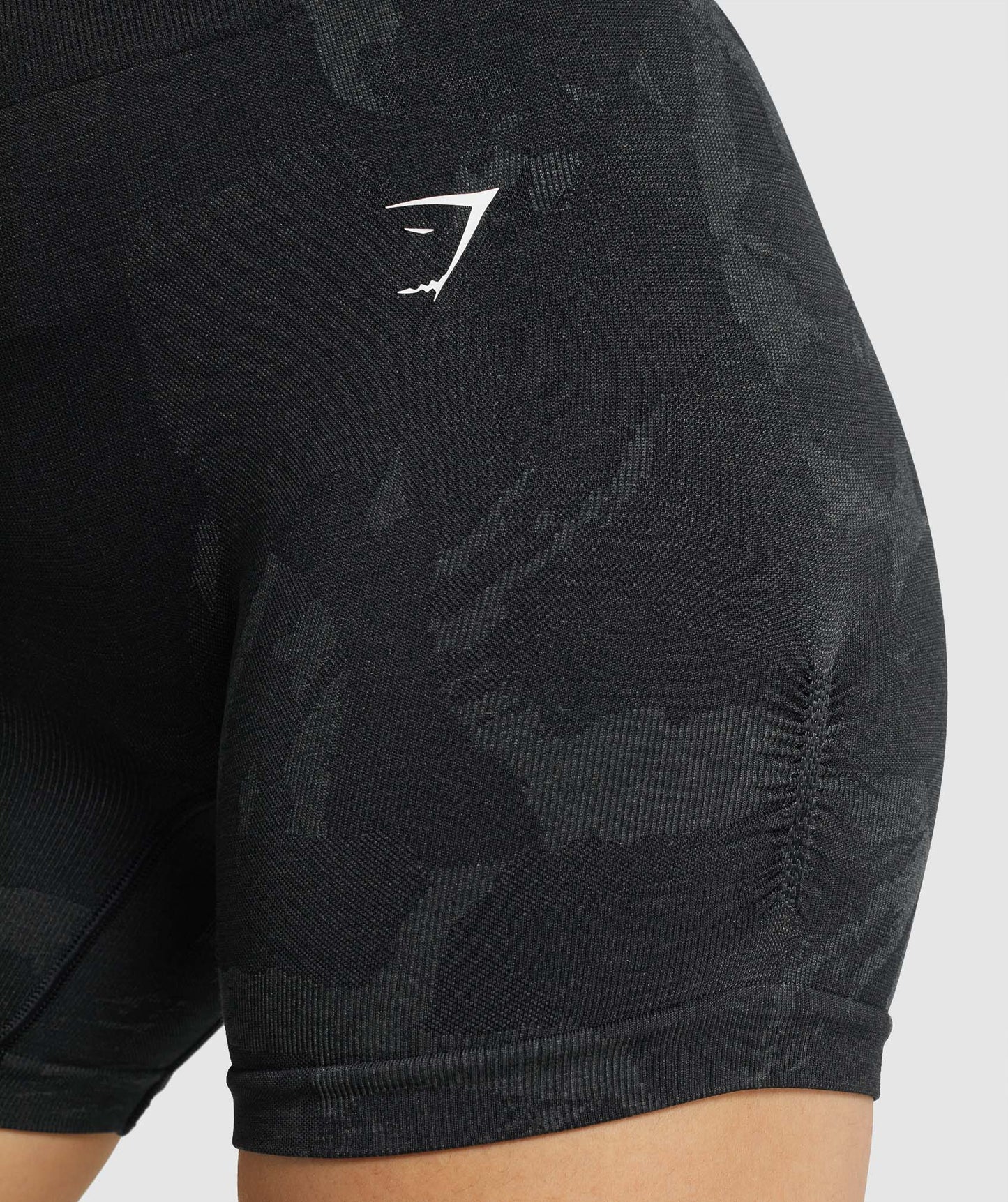 Gymshark Adapt Camo Seamless Shorts - Savanna | Schwarz