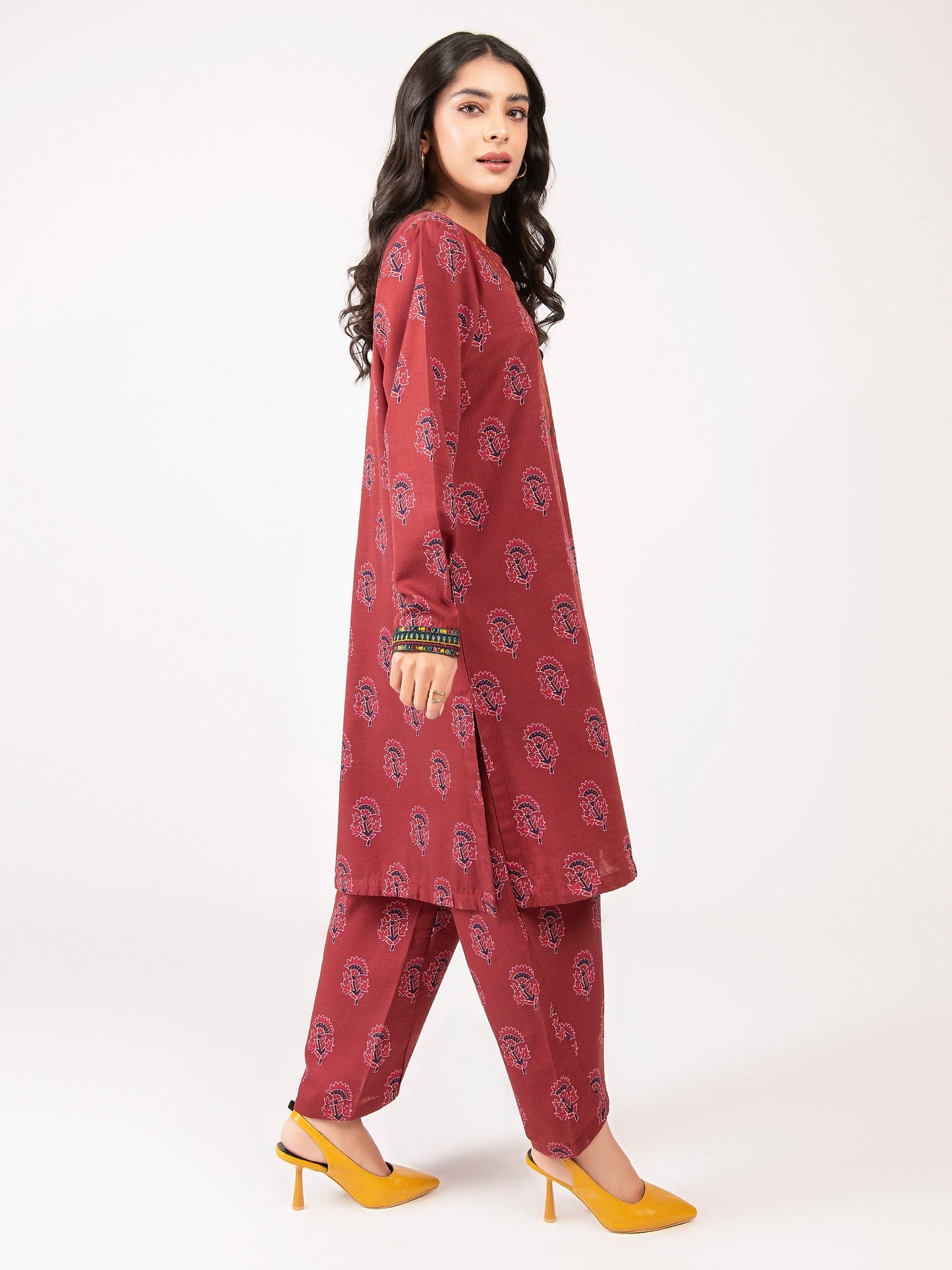 Embroidered Khaddar 2 Piece Suit