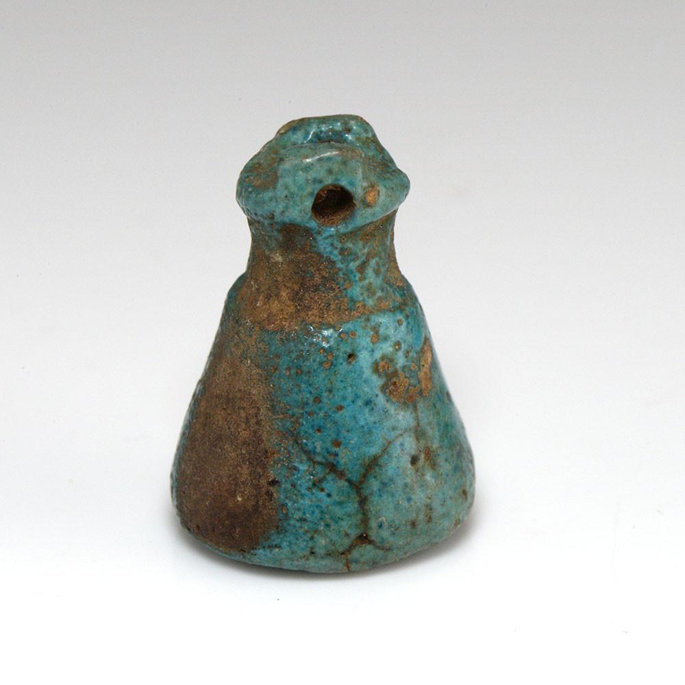 Ein ägyptisches Fayence-Situla-Amulett, Spätzeit, ca. 722–332 v. Chr.