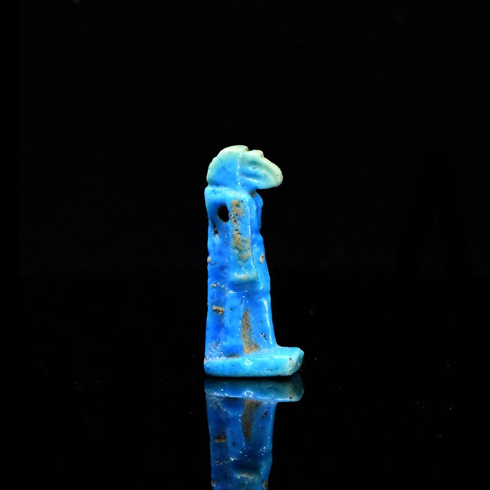 Ein ägyptisches Fayence-Amulett des Thoth, 21. Dynastie, ca. 1069 - 945 v. Chr.