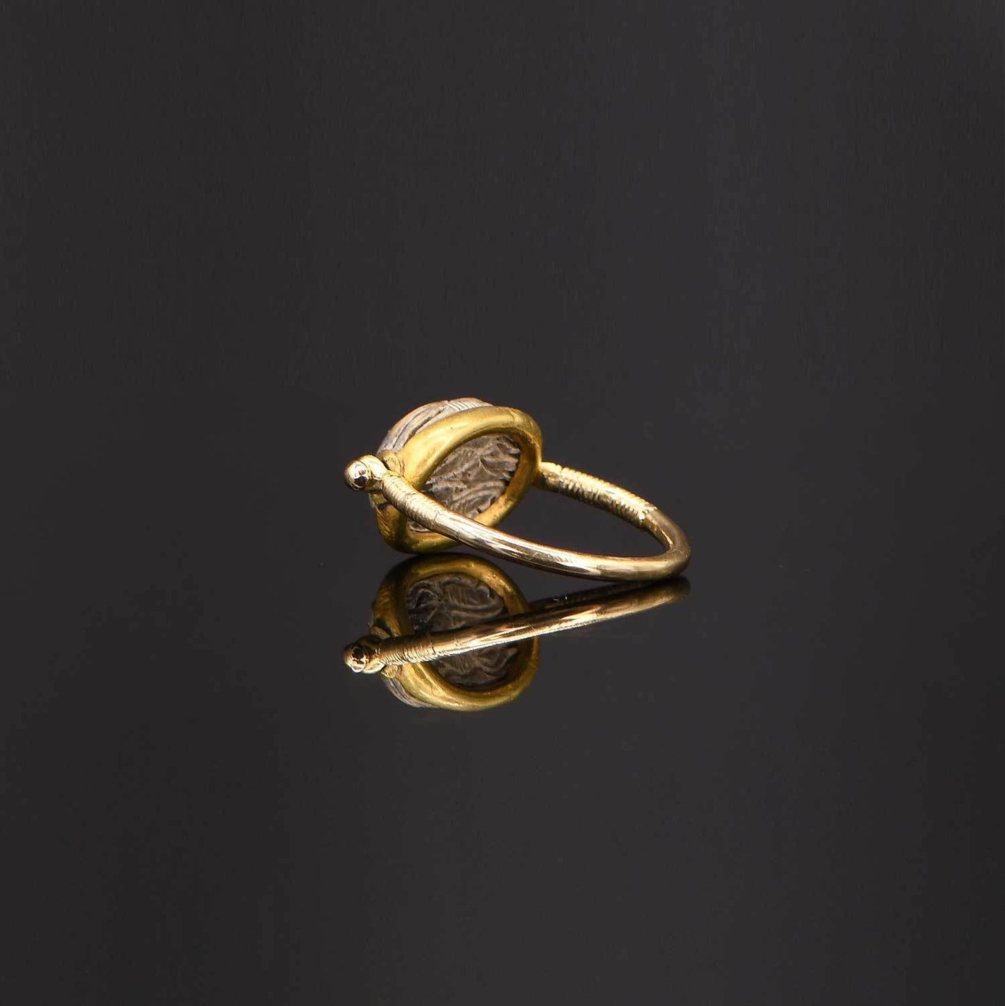 ایک مصری اسٹیٹائٹ سکاراب کنڈا رنگ ، 2IP ، CA. 1759-1539 قبل مسیح