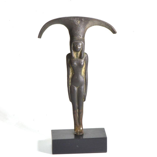 Ein ägyptischer Spiegelgriff aus Bronze mit einer nackten Frau, 18. Dynastie, ca. 1550-1295 v. Chr.